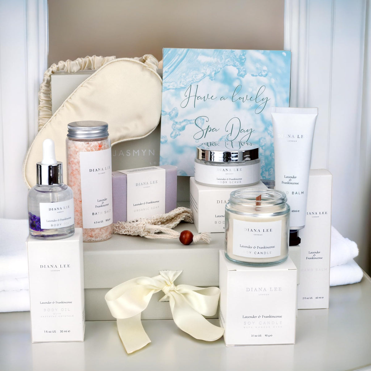 Luxury Pamper Hamper Bath Set Gifts for Her with Lavender. Spa Sets